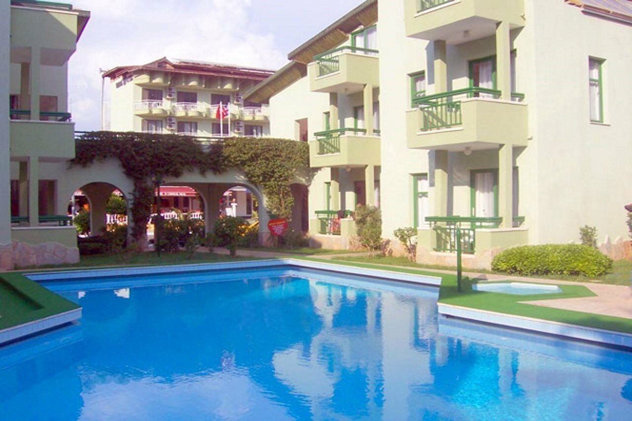Avlu Apartments 1 Icmeler Exterior foto